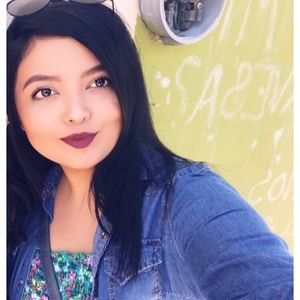 Meet your Posher, Janet